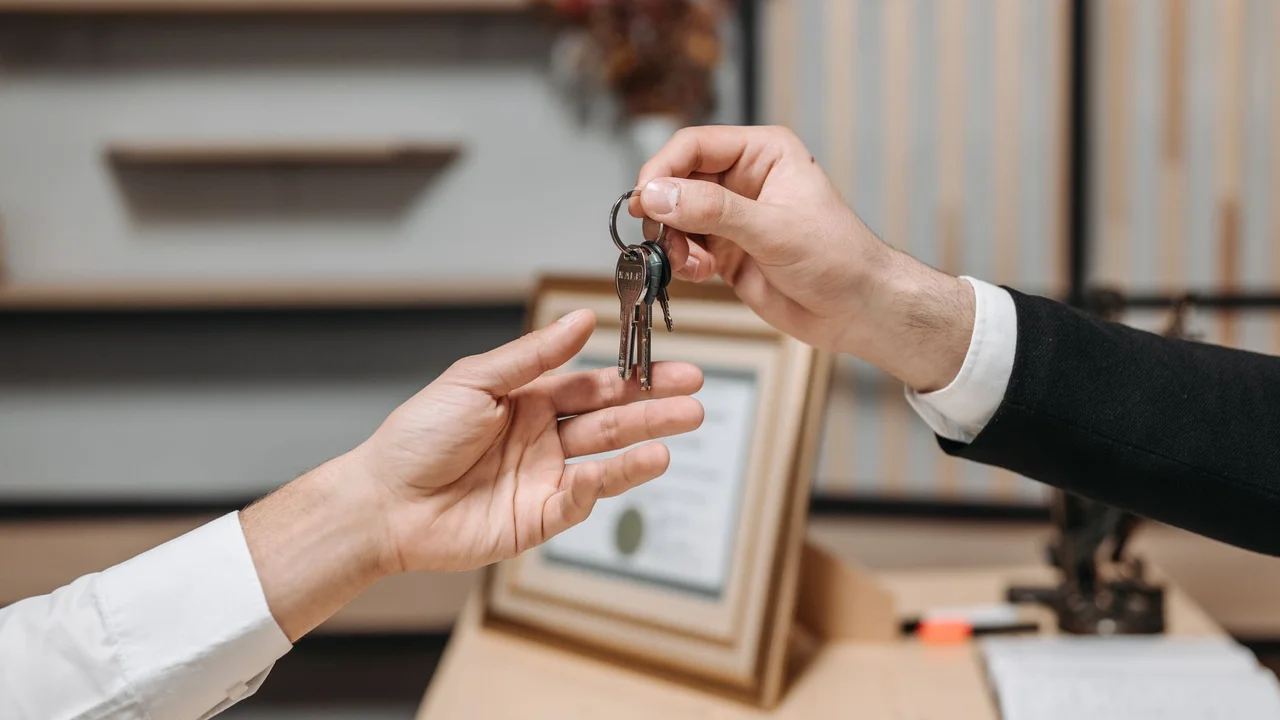Cenário arquitetônico e imobiliário contemporâneo
